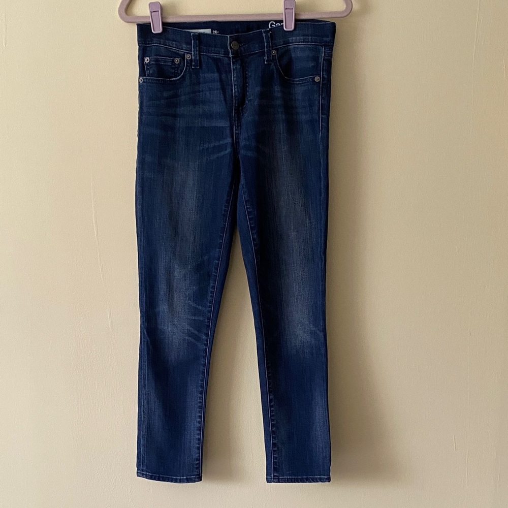 GAP Women's Dark Blue Girlfriend Straight Leg Jeans, 26 R